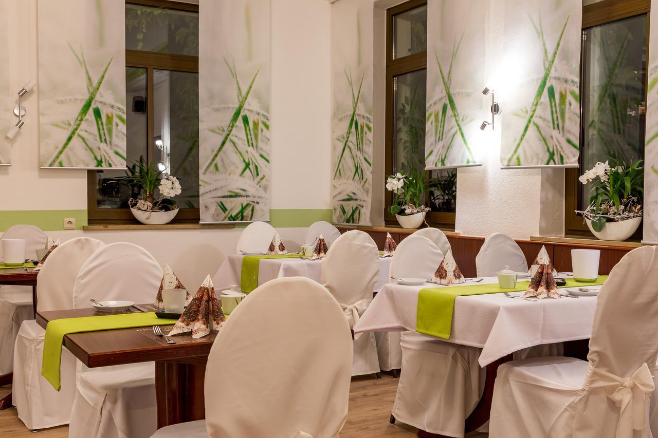 Hotel Am Markt Ehrenfriedersdorf Экстерьер фото