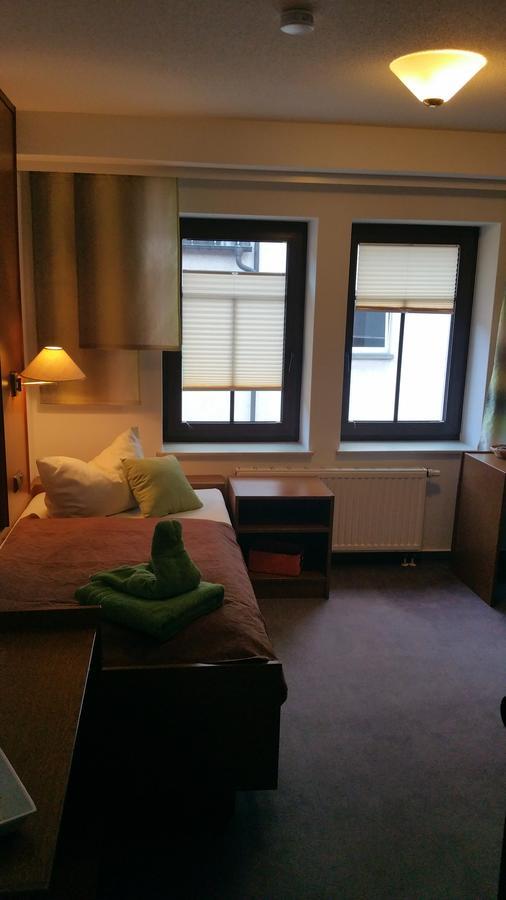 Hotel Am Markt Ehrenfriedersdorf Экстерьер фото