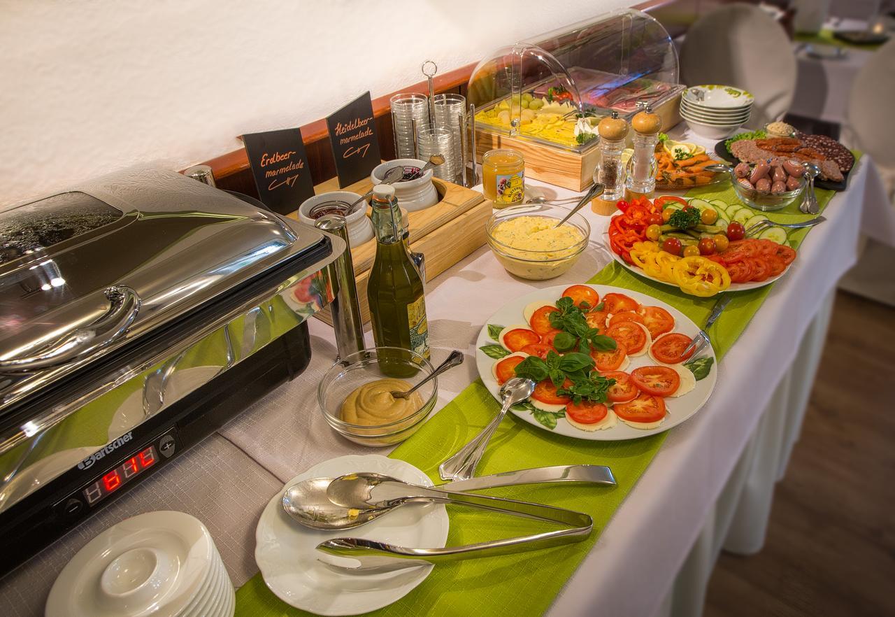 Hotel Am Markt Ehrenfriedersdorf Экстерьер фото
